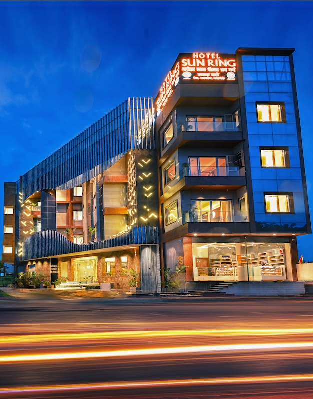 Hotel Sun Ring Front View