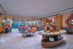 Read more about the article Stay & Dine: Exceptional Upscale and Fine Dining Hotels in Agra